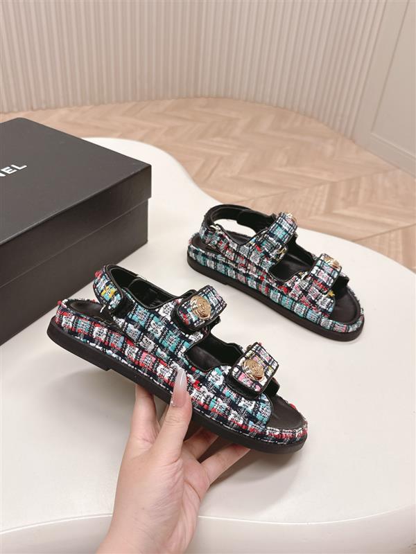 20251128184437821 280